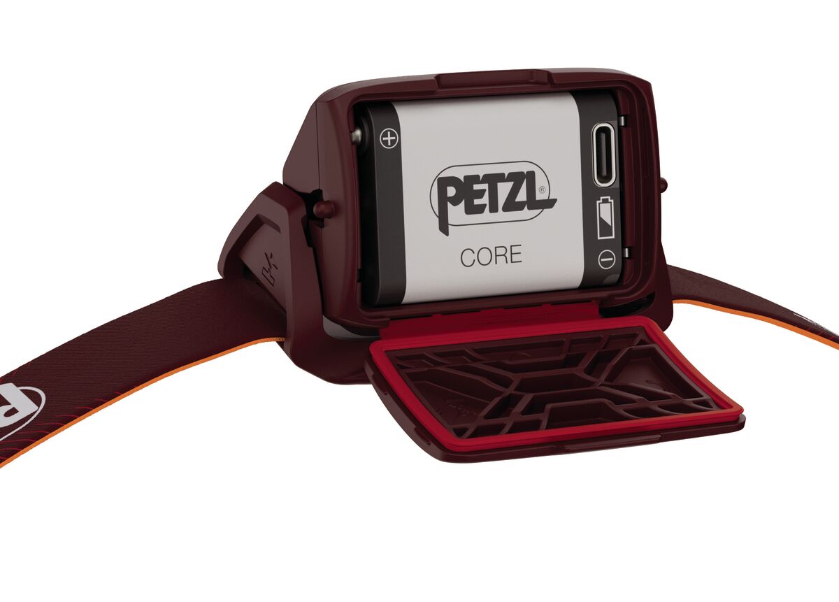 Linterna frontal Petzl Actik Core 600 lúmenes